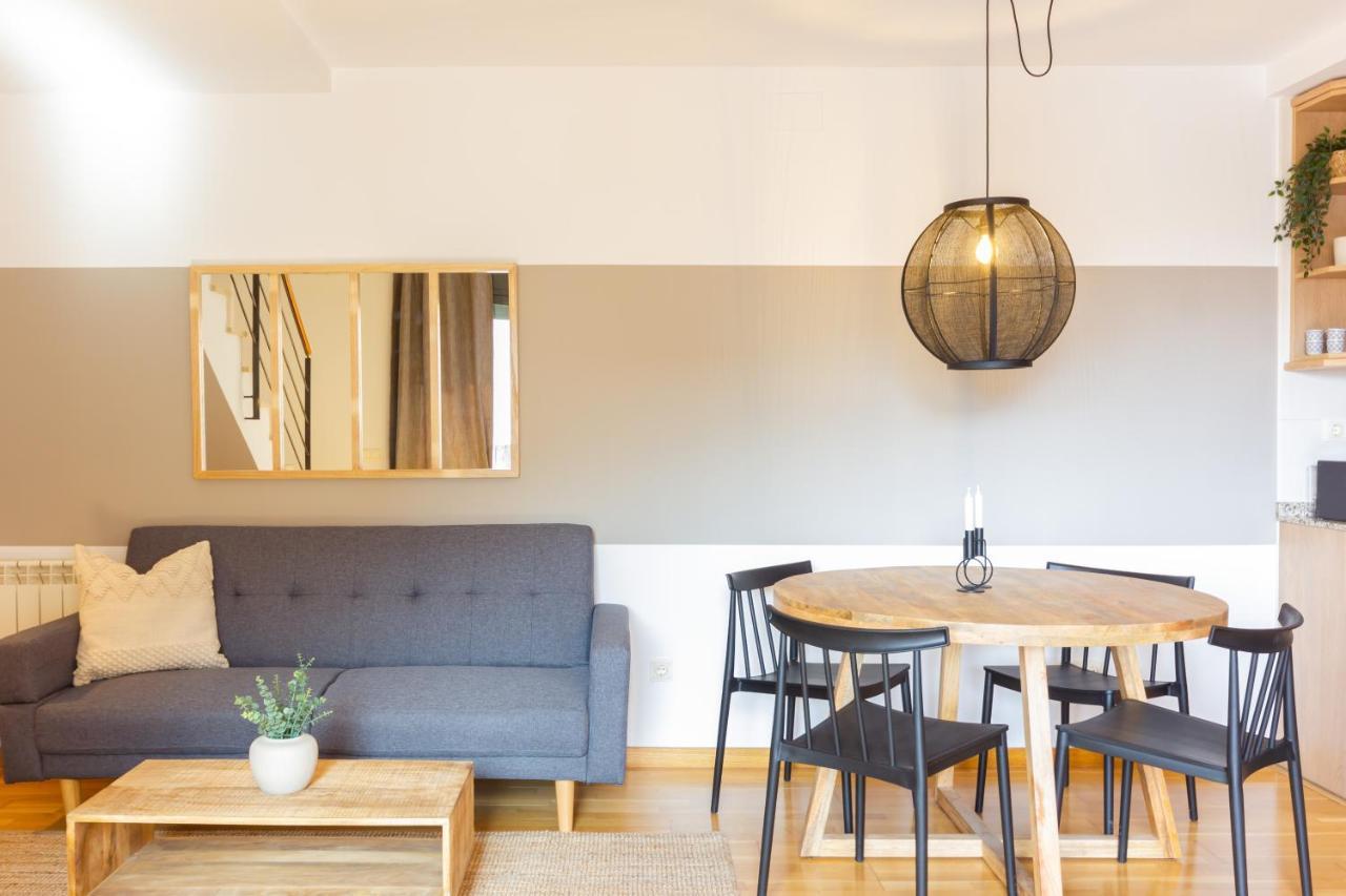 Apartamento Elegante Duplex En Terrassa, Barcelona Exterior foto